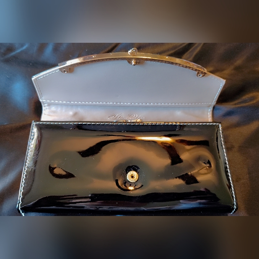🩷$10 | Chic & Elegant Black Wallet ✨ - Picture 4 of 9